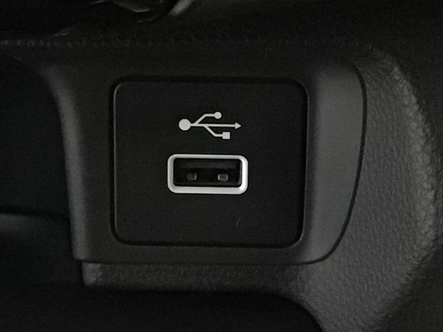 ヴェゼル e:HEVX LED・フルセグ・メモリナビ・バックカメラ・純正AW・ホンダCONNECT(11枚目)