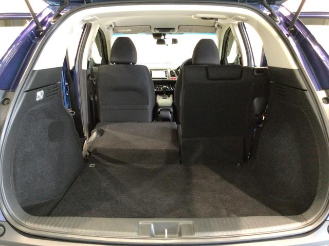 様々なパターンにアレンジができるラゲッジスペース♪お荷物の大きさや量・状況に合わせてアレンジできますので、とっても使い勝手良好ですよ♪タップリ積んで、楽しいお出かけを♪