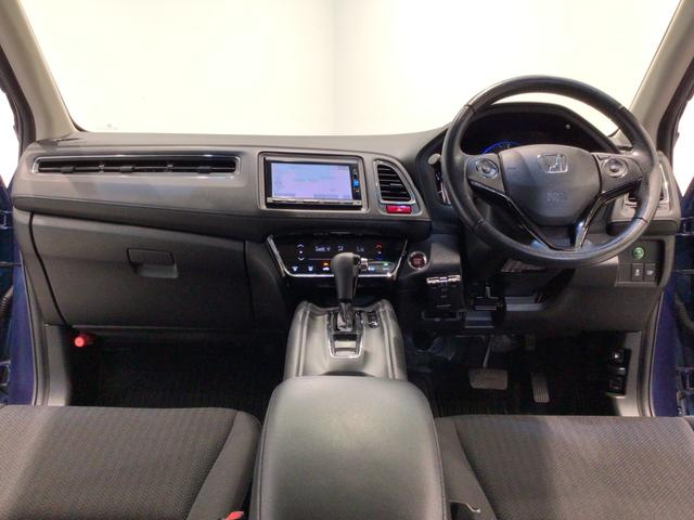 【前方視界】開放的な前方視界！運転がしやすく疲れにくいです♪窓が大きく、見通しがとっても良いおクルマですよ♪