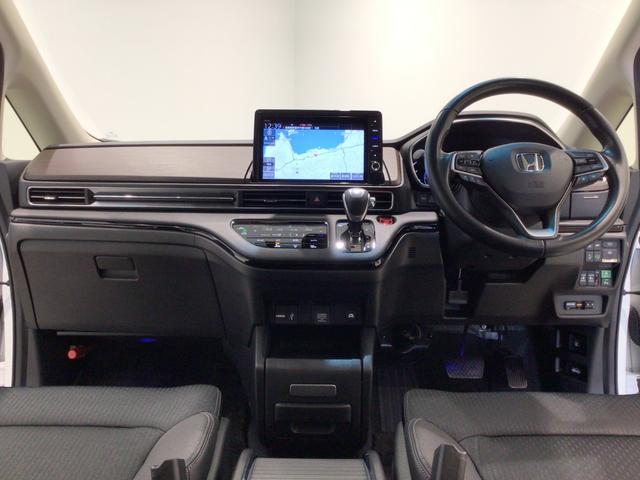 【前方視界】開放的な前方視界！運転がしやすく疲れにくいです♪窓が大きく、見通しがとっても良いおクルマですよ♪