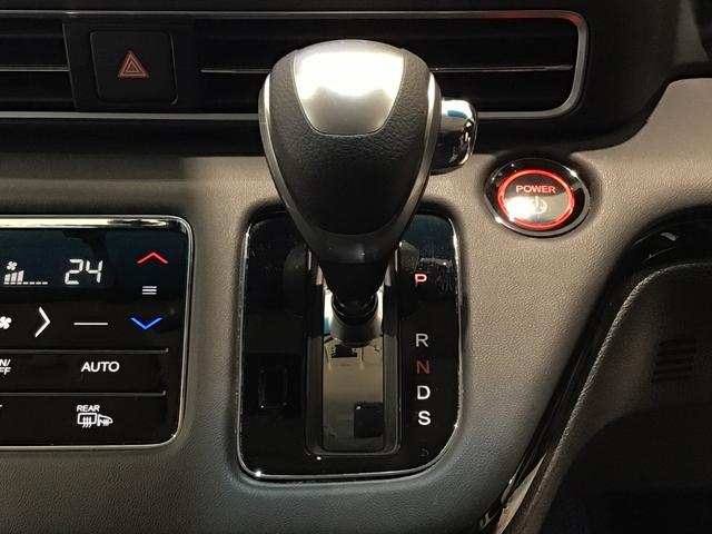 豊富に在庫を取り揃えています！軽自動車からミニバン、セダン、ＳＵＶ、話題のハイブリッド車など続々入荷しております！