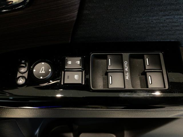 ご契約の流れは、当店のスタッフがわかりやすく説明いたしますのでお気軽にお声かけください！