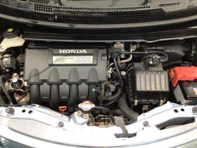 【ピカピカクリーニング】ボディ廻りはもちろん室内・シート・エンジンルーム・トランクルームなど隅々まで専門スタッフが徹底的にクリーニングし磨き上げました☆綺麗なお車で快適なドライブをお楽しみ下さい