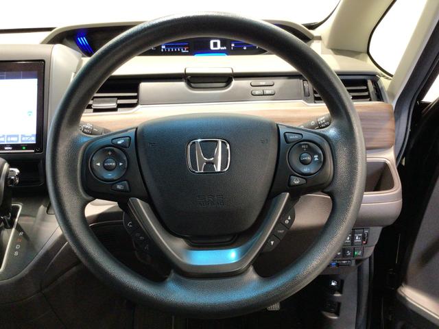 フリード Ｇ　デモカーＵＰ・ＬＥＤ・フルセグ・メモリナビ・バックカメラ・シートヒーター（17枚目）