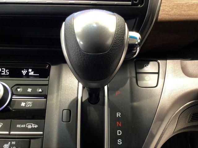 フリード Ｇ　デモカーＵＰ・ＬＥＤ・フルセグ・メモリナビ・バックカメラ・シートヒーター（24枚目）