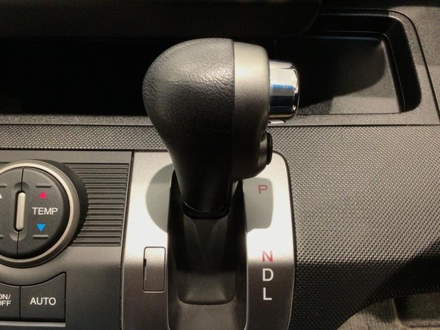 フリード Gプレミアムエディション HID・フルセグ・メモリナビ・DVD・バックカメラ・リア席モニター・ETC(24枚目)