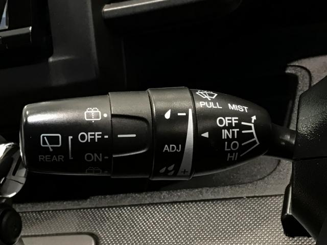 フリード Gプレミアムエディション HID・フルセグ・メモリナビ・DVD・バックカメラ・リア席モニター・ETC(28枚目)