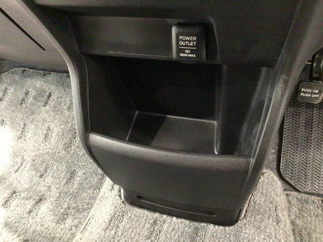 フリード Gプレミアムエディション HID・フルセグ・メモリナビ・DVD・バックカメラ・リア席モニター・ETC(32枚目)