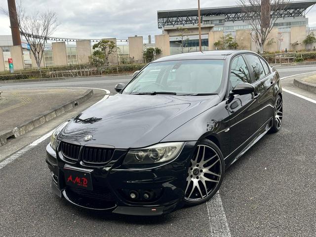 ３シリーズ ３２３ｉ　ハイラインパッケージ　エナジーコンプリート　ナビ　アルミホイール　ＨＩＤ　パワーシート　革シート　スマートキー　シートヒーター　ＣＶＴ　盗難防止システム　ＡＢＳ　ＣＤ　ＭＤ　エアコン　パワーステアリング　パワーウィンドウ（5枚目）