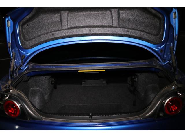 ＲＸ－８ ベースグレード　ＥＴＣ　ＭＴ　ＨＩＤ　スマートキー　電動格納ミラー　アルミホイール　盗難防止システム　衝突安全ボディ　ＡＢＳ　ＥＳＣ　ＣＤ　ＭＤ　エアコン　パワーステアリング（62枚目）