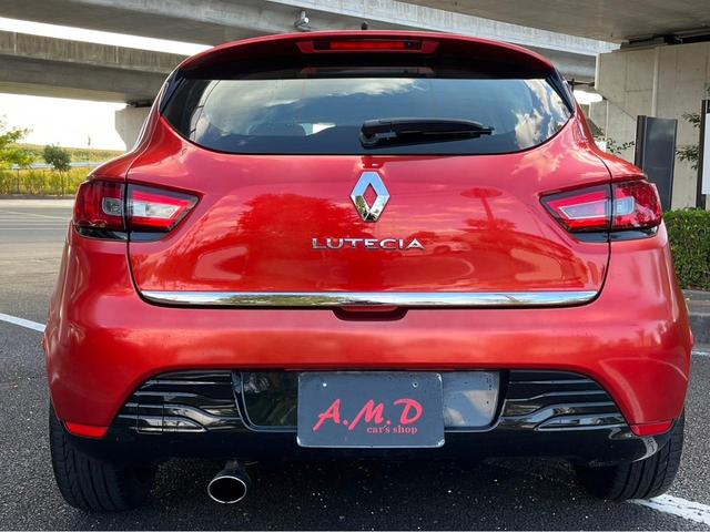 ルーテシア ゼン　オートクルーズコントロール　アルミホイール　オートライト　スマートキー　電動格納ミラー　ＭＴ　盗難防止システム　ＡＢＳ　エアコン　パワーステアリング　パワーウィンドウ　運転席エアバッグ（27枚目）