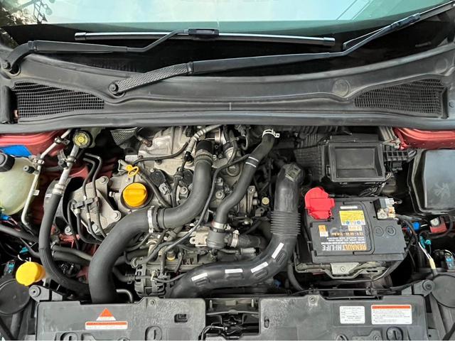 ルーテシア ゼン　オートクルーズコントロール　アルミホイール　オートライト　スマートキー　電動格納ミラー　ＭＴ　盗難防止システム　ＡＢＳ　エアコン　パワーステアリング　パワーウィンドウ　運転席エアバッグ（30枚目）
