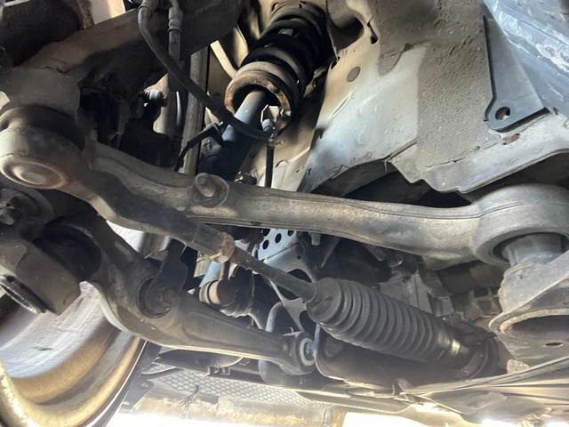 フェアレディＺ ベースグレード　ナビ　ＡＴ　ＨＩＤ　キーレスエントリー　アルミホイール　盗難防止システム　衝突安全ボディ　ＡＢＳ　エアコン　パワーステアリング　パワーウィンドウ　運転席エアバッグ（26枚目）