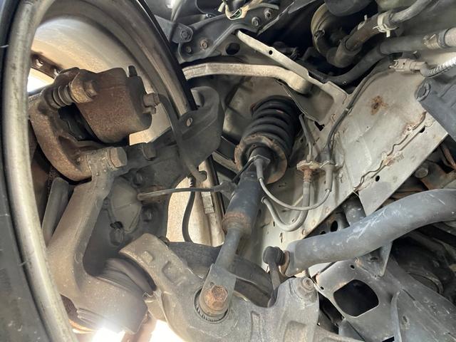 フェアレディＺ ベースグレード　ナビ　ＡＴ　ＨＩＤ　キーレスエントリー　アルミホイール　盗難防止システム　衝突安全ボディ　ＡＢＳ　エアコン　パワーステアリング　パワーウィンドウ　運転席エアバッグ（32枚目）