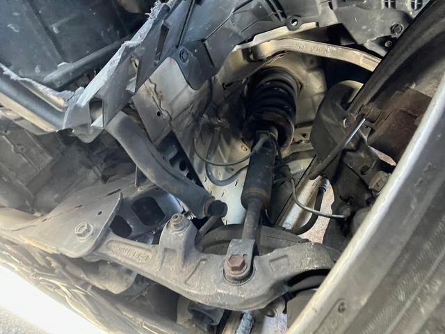 フェアレディＺ ベースグレード　ナビ　ＡＴ　ＨＩＤ　キーレスエントリー　アルミホイール　盗難防止システム　衝突安全ボディ　ＡＢＳ　エアコン　パワーステアリング　パワーウィンドウ　運転席エアバッグ（38枚目）