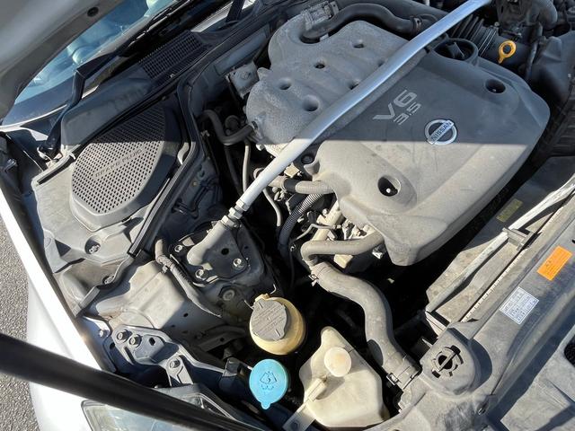 フェアレディＺ ベースグレード　ナビ　ＡＴ　ＨＩＤ　キーレスエントリー　アルミホイール　盗難防止システム　衝突安全ボディ　ＡＢＳ　エアコン　パワーステアリング　パワーウィンドウ　運転席エアバッグ（42枚目）