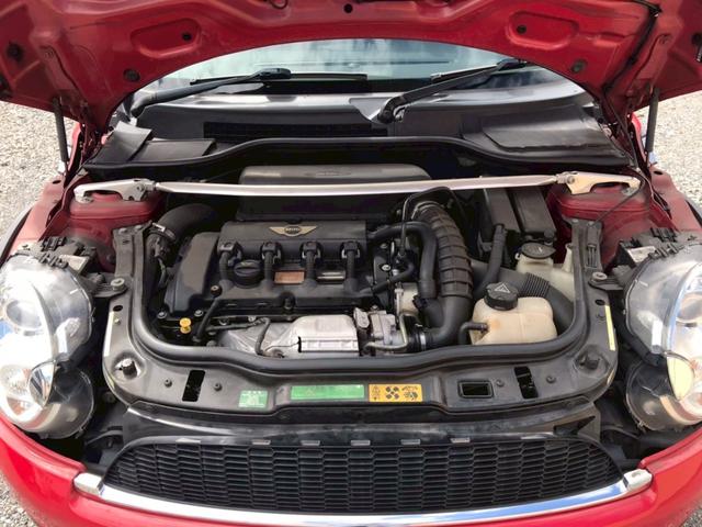 ＭＩＮＩ クーパーＳ　クラブマン　ＴＶ　アルミホイール　ＨＩＤ　キーレスエントリー　電動格納ミラー　ＡＴ　盗難防止システム　ＡＢＳ　ＣＤ　エアコン　パワーステアリング　パワーウィンドウ　運転席エアバッグ（19枚目）