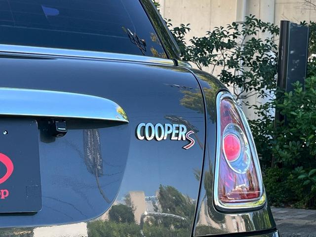 ＭＩＮＩ クーパーＳ　ジョンクーパーワークスエアロ　アルミホイール　社外２ＤＩＮナビ　ＨＩＤ　サンルーフ　ＡＴ　ＡＢＳ　ＥＳＣ　エアコン　パワーステアリング　パワーウィンドウ（12枚目）