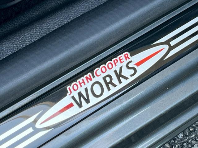 ＭＩＮＩ クーパーＳ　ジョンクーパーワークスエアロ　アルミホイール　社外２ＤＩＮナビ　ＨＩＤ　サンルーフ　ＡＴ　ＡＢＳ　ＥＳＣ　エアコン　パワーステアリング　パワーウィンドウ（30枚目）