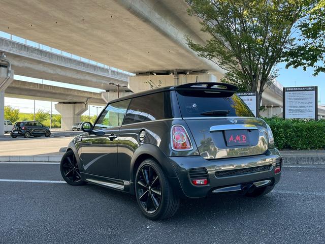 ＭＩＮＩ クーパーＳ　ジョンクーパーワークスエアロ　アルミホイール　社外２ＤＩＮナビ　ＨＩＤ　サンルーフ　ＡＴ　ＡＢＳ　ＥＳＣ　エアコン　パワーステアリング　パワーウィンドウ（45枚目）
