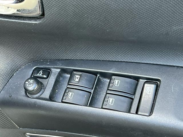 タントエグゼ カスタムG HID スマートキー 電動格納ミラー CVT 盗難防止システム ABS アルミホイール 衝突安全ボディ エアコン パワーステアリング パワーウィンドウ(5枚目)
