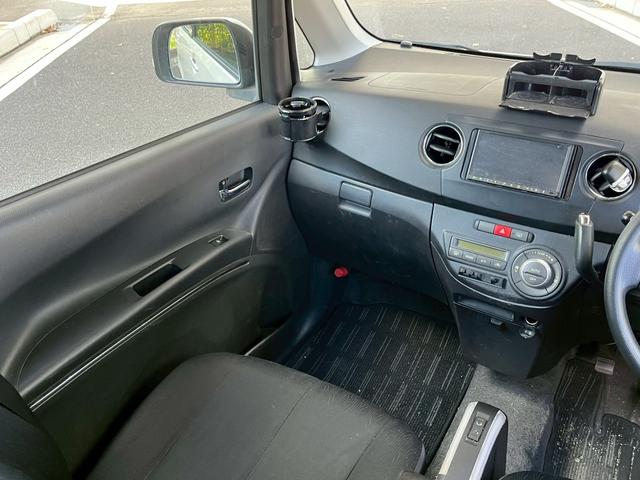 タントエグゼ カスタムG HID スマートキー 電動格納ミラー CVT 盗難防止システム ABS アルミホイール 衝突安全ボディ エアコン パワーステアリング パワーウィンドウ(7枚目)