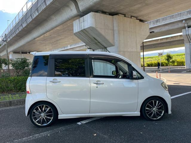 タントエグゼ カスタムG HID スマートキー 電動格納ミラー CVT 盗難防止システム ABS アルミホイール 衝突安全ボディ エアコン パワーステアリング パワーウィンドウ(15枚目)