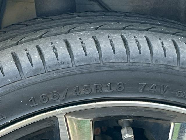 タントエグゼ カスタムG HID スマートキー 電動格納ミラー CVT 盗難防止システム ABS アルミホイール 衝突安全ボディ エアコン パワーステアリング パワーウィンドウ(28枚目)