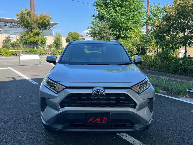 ＲＡＶ４ ハイブリッドＸ　オートクルーズコントロール　レーンアシスト　衝突被害軽減システム　ナビ　オートマチックハイビーム　オートライト　ＬＥＤヘッドランプ　アルミホイール　スマートキー　アイドリングストップ　電動格納ミラー（11枚目）