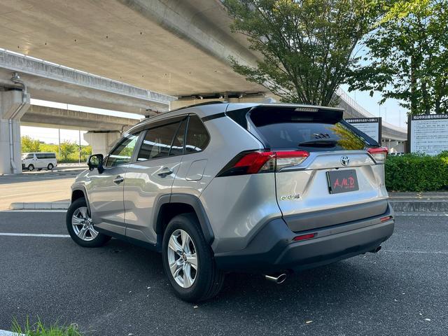 ＲＡＶ４ ハイブリッドＸ　オートクルーズコントロール　レーンアシスト　衝突被害軽減システム　ナビ　オートマチックハイビーム　オートライト　ＬＥＤヘッドランプ　アルミホイール　スマートキー　アイドリングストップ　電動格納ミラー（16枚目）