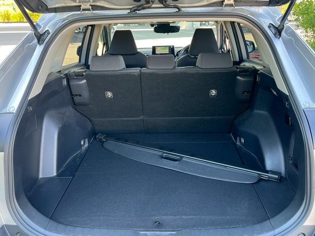 ＲＡＶ４ ハイブリッドＸ　オートクルーズコントロール　レーンアシスト　衝突被害軽減システム　ナビ　オートマチックハイビーム　オートライト　ＬＥＤヘッドランプ　アルミホイール　スマートキー　アイドリングストップ　電動格納ミラー（18枚目）