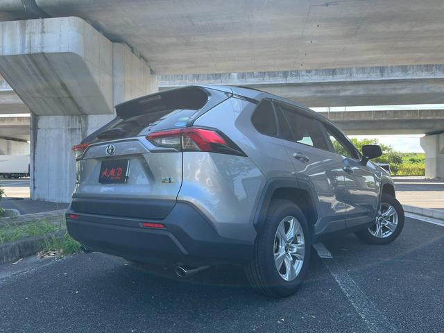 ＲＡＶ４ ハイブリッドＸ　オートクルーズコントロール　レーンアシスト　衝突被害軽減システム　ナビ　オートマチックハイビーム　オートライト　ＬＥＤヘッドランプ　アルミホイール　スマートキー　アイドリングストップ　電動格納ミラー（23枚目）