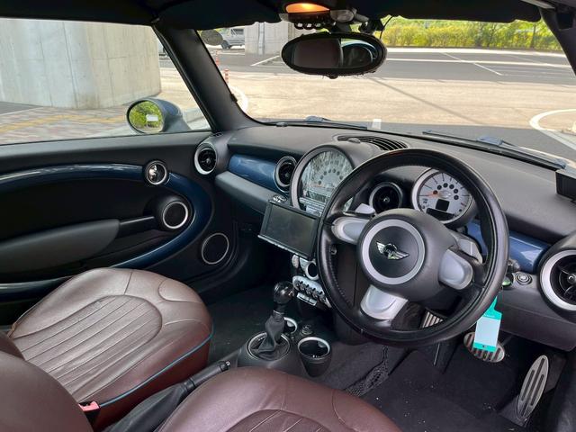 MINI クーパーS コンバーチブル オープンカー ETC HID AT キーレスエントリー アルミホイール 盗難防止システム ABS CD エアコン パワーステアリング パワーウィンドウ(7枚目)