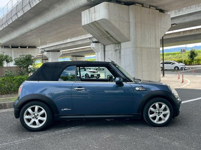 MINI クーパーS コンバーチブル オープンカー ETC HID AT キーレスエントリー アルミホイール 盗難防止システム ABS CD エアコン パワーステアリング パワーウィンドウ(14枚目)