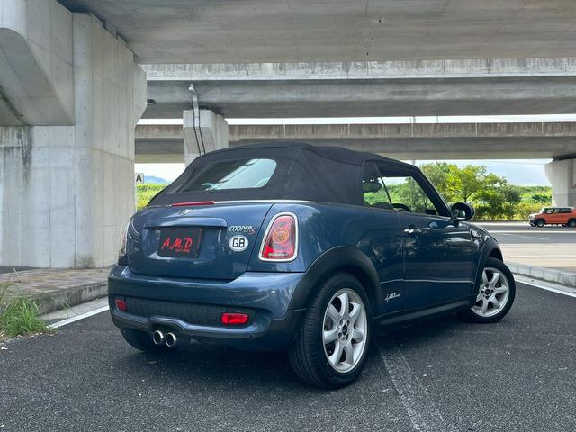 MINI クーパーS コンバーチブル オープンカー ETC HID AT キーレスエントリー アルミホイール 盗難防止システム ABS CD エアコン パワーステアリング パワーウィンドウ(15枚目)
