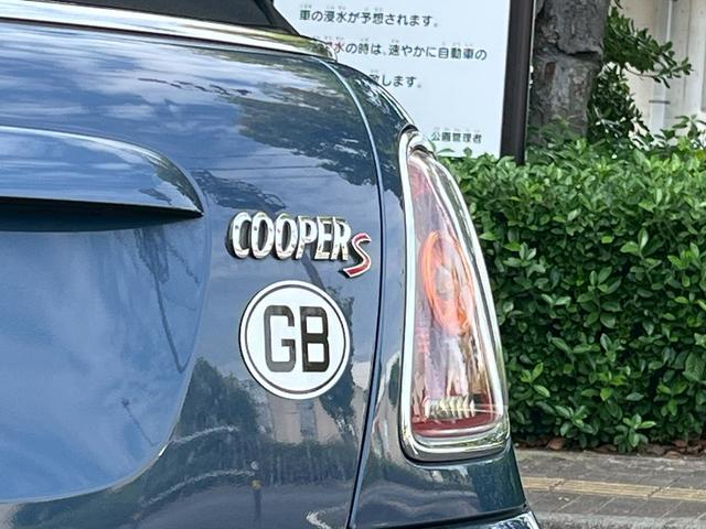 MINI クーパーS コンバーチブル オープンカー ETC HID AT キーレスエントリー アルミホイール 盗難防止システム ABS CD エアコン パワーステアリング パワーウィンドウ(24枚目)