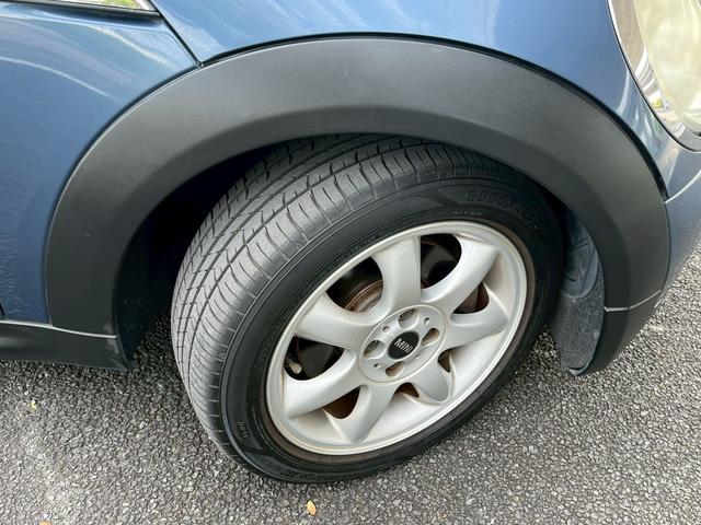 MINI クーパーS コンバーチブル オープンカー ETC HID AT キーレスエントリー アルミホイール 盗難防止システム ABS CD エアコン パワーステアリング パワーウィンドウ(31枚目)