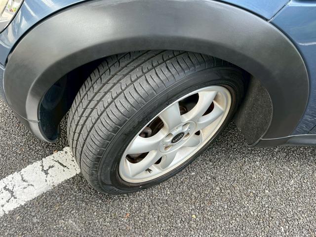 MINI クーパーS コンバーチブル オープンカー ETC HID AT キーレスエントリー アルミホイール 盗難防止システム ABS CD エアコン パワーステアリング パワーウィンドウ(32枚目)