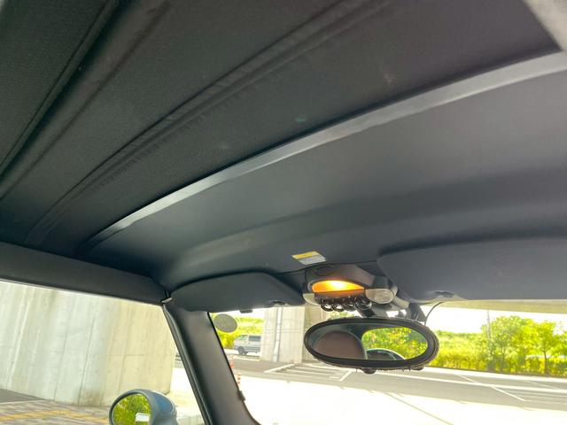 MINI クーパーS コンバーチブル オープンカー ETC HID AT キーレスエントリー アルミホイール 盗難防止システム ABS CD エアコン パワーステアリング パワーウィンドウ(41枚目)