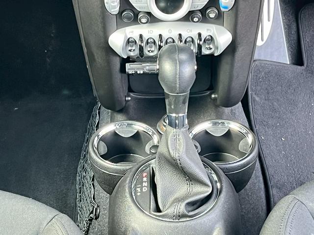 MINI クーパーS ドライブレコーダー アルミホイール HID AT 盗難防止システム ABS CD エアコン パワーステアリング パワーウィンドウ(4枚目)