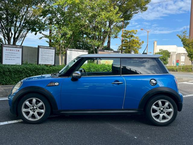 MINI クーパーS ドライブレコーダー アルミホイール HID AT 盗難防止システム ABS CD エアコン パワーステアリング パワーウィンドウ(15枚目)