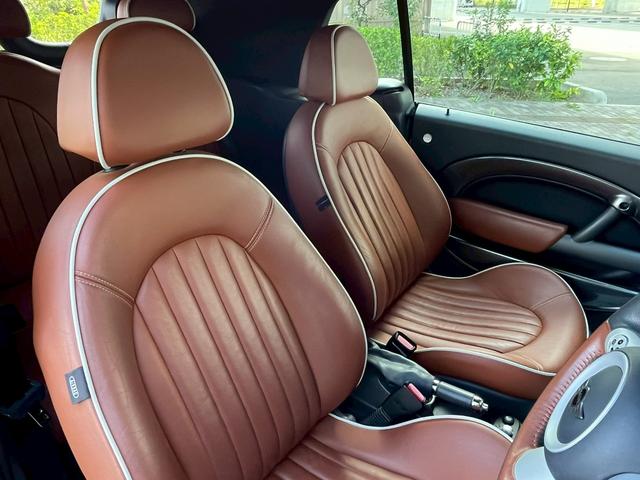 MINI クーパーS コンバーチブル オープンカー クリアランスソナー HID AT アルミホイール 盗難防止システム ABS CD USB エアコン パワーステアリング パワーウィンドウ(7枚目)