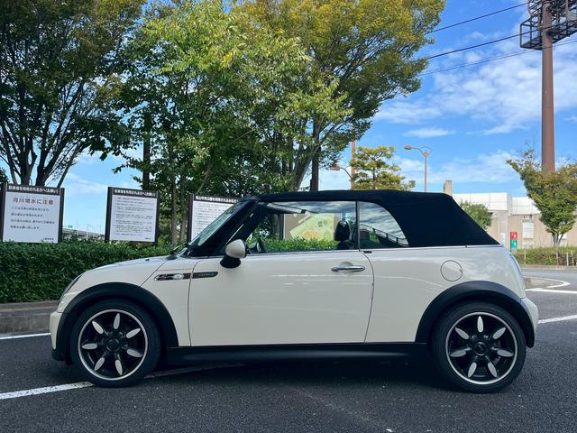 MINI クーパーS コンバーチブル オープンカー クリアランスソナー HID AT アルミホイール 盗難防止システム ABS CD USB エアコン パワーステアリング パワーウィンドウ(15枚目)
