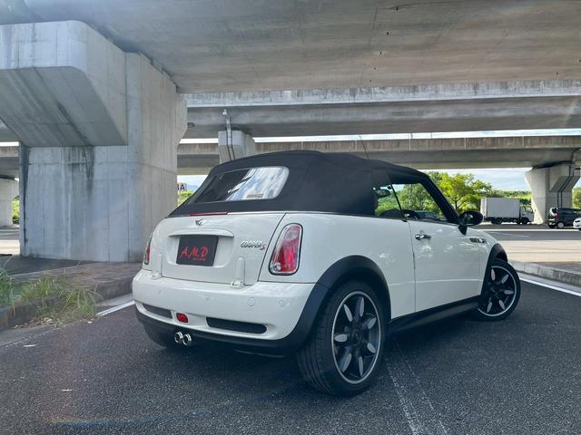 MINI クーパーS コンバーチブル オープンカー クリアランスソナー HID AT アルミホイール 盗難防止システム ABS CD USB エアコン パワーステアリング パワーウィンドウ(17枚目)