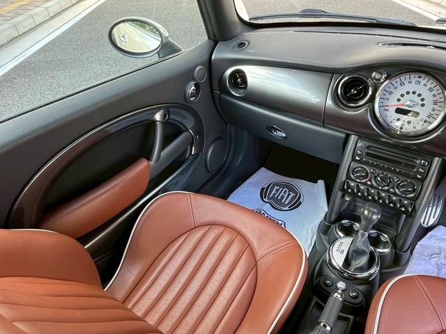 MINI クーパーS コンバーチブル オープンカー クリアランスソナー HID AT アルミホイール 盗難防止システム ABS CD USB エアコン パワーステアリング パワーウィンドウ(37枚目)