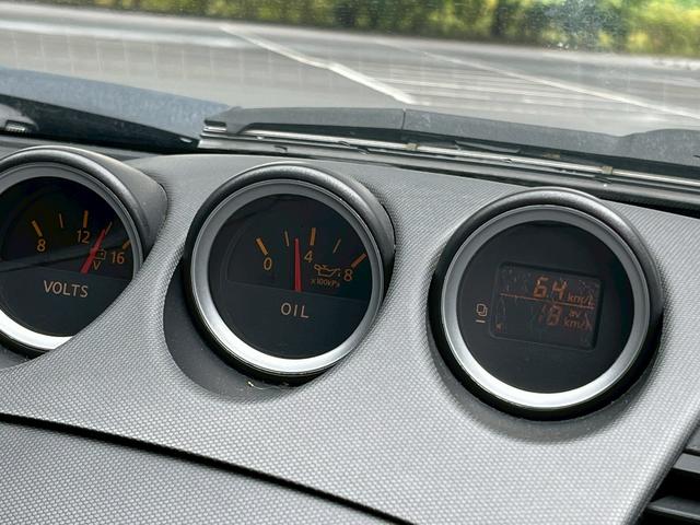 フェアレディZ ベースグレード ドライブレコーダー ETC AT HID キーレスエントリー 電動格納ミラー シートヒーター アルミホイール 盗難防止システム 衝突安全ボディ ABS エアコン パワーステアリング パワーウィンドウ(5枚目)