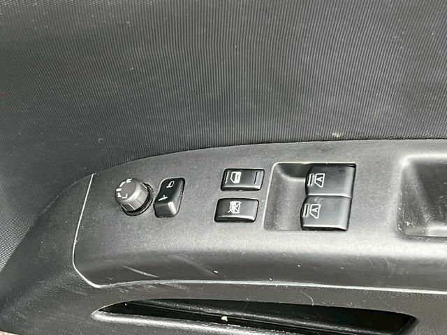 フェアレディZ ベースグレード ドライブレコーダー ETC AT HID キーレスエントリー 電動格納ミラー シートヒーター アルミホイール 盗難防止システム 衝突安全ボディ ABS エアコン パワーステアリング パワーウィンドウ(6枚目)