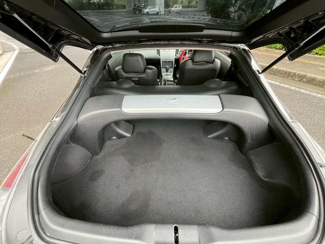 フェアレディZ ベースグレード ドライブレコーダー ETC AT HID キーレスエントリー 電動格納ミラー シートヒーター アルミホイール 盗難防止システム 衝突安全ボディ ABS エアコン パワーステアリング パワーウィンドウ(25枚目)