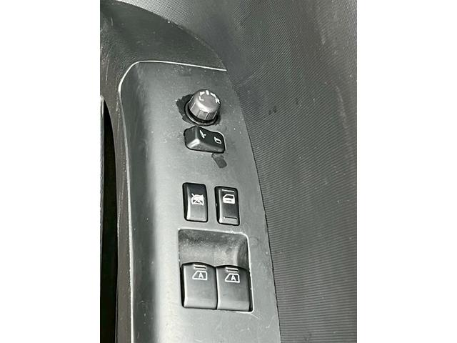 フェアレディZ バージョンS ETC MT HID キーレスエントリー 電動格納ミラー アルミホイール 盗難防止システム 衝突安全ボディ ABS ESC CD エアコン(6枚目)