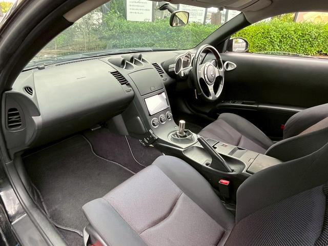 フェアレディZ バージョンS ETC MT HID キーレスエントリー 電動格納ミラー アルミホイール 盗難防止システム 衝突安全ボディ ABS ESC CD エアコン(41枚目)